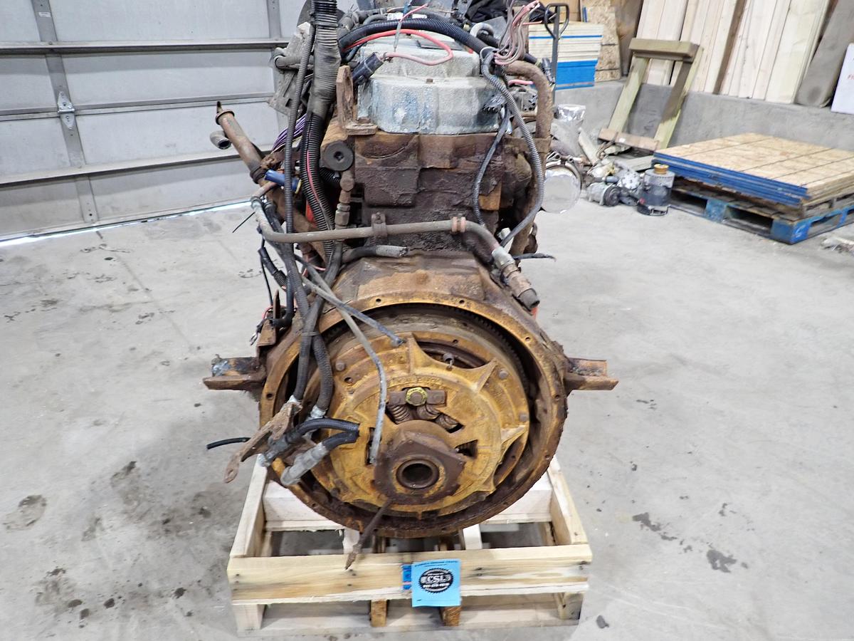 Used 1998 International DT530E HT Diesel Engine 300 HP! 19K MILES!