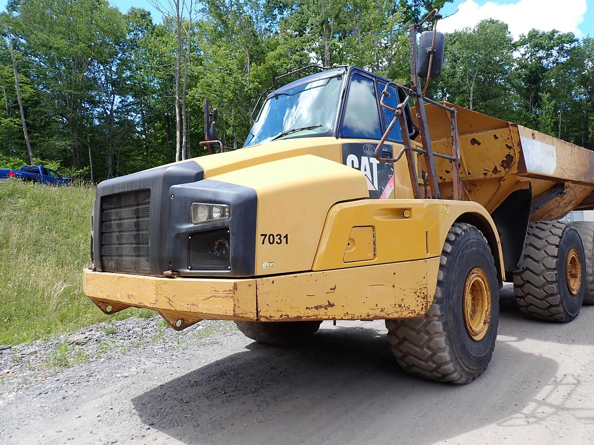 Used 2013 CAT 740B Articulated Haul Truck