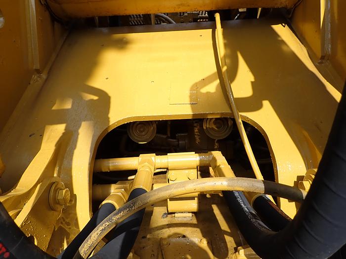 Used 2003 CAT 330CL Hydraulic Excavator