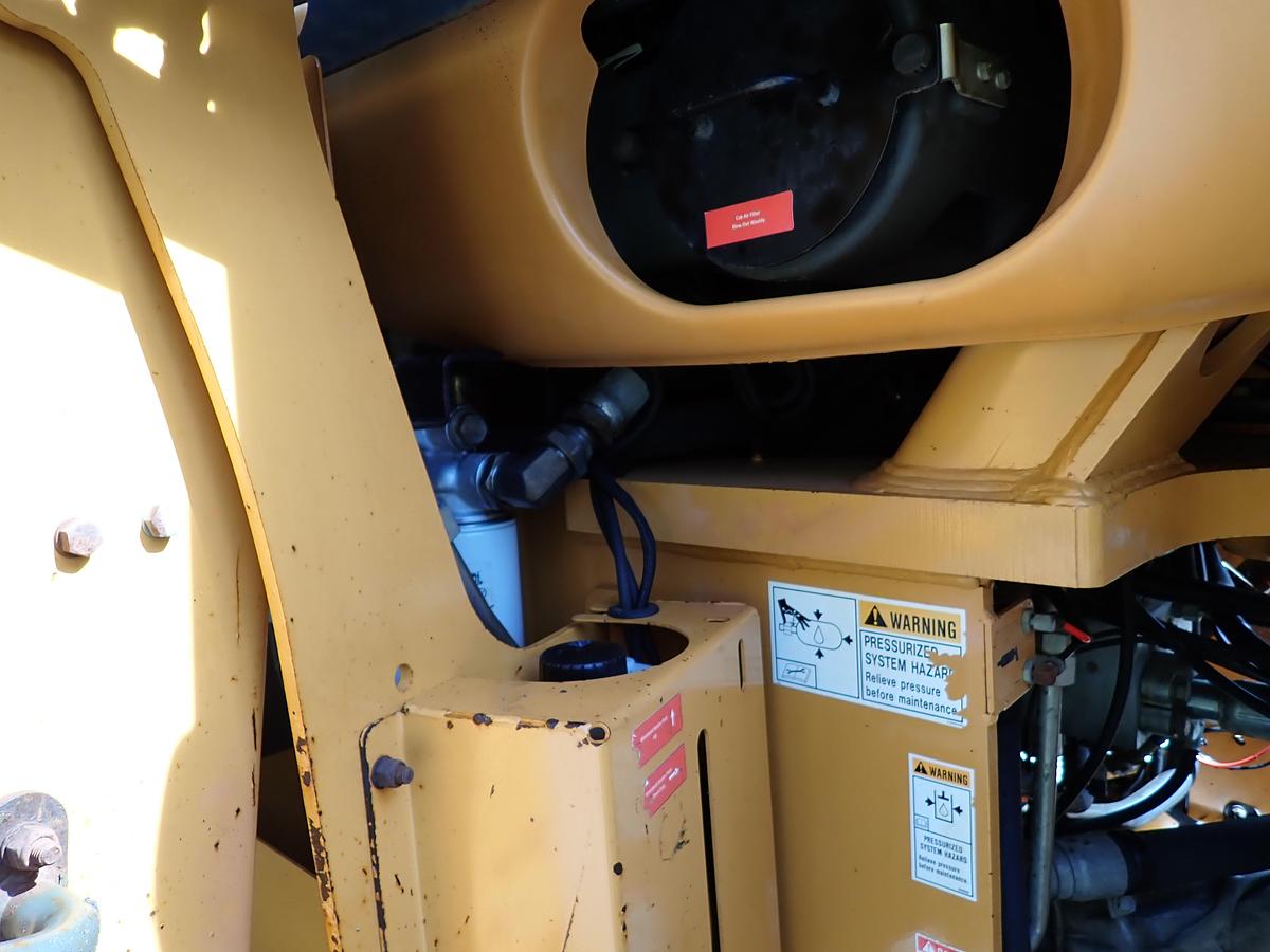 Used 2012 Case 1021F Wheel Loader 5700 HOURS