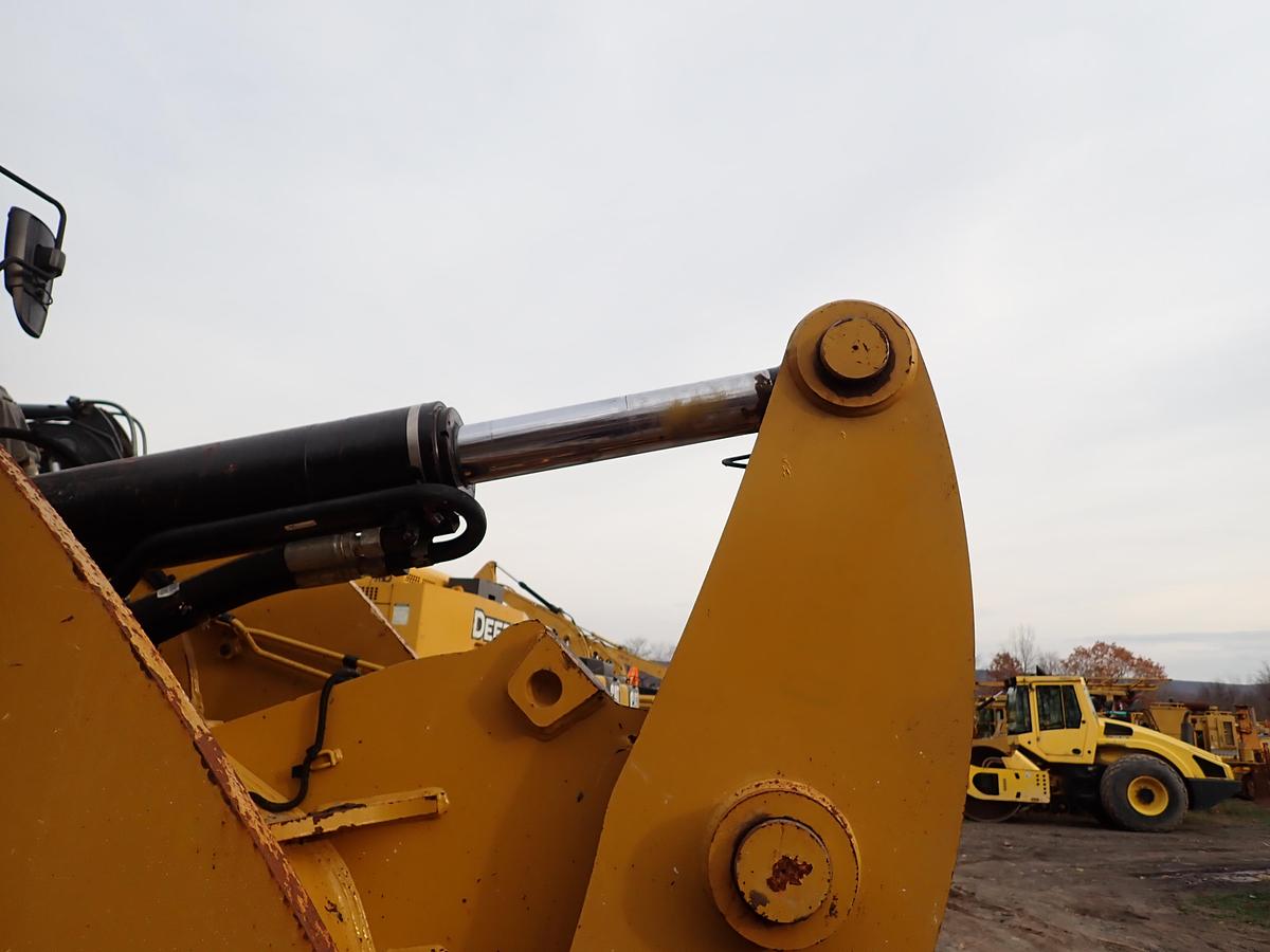 Used 2019 CAT 938M