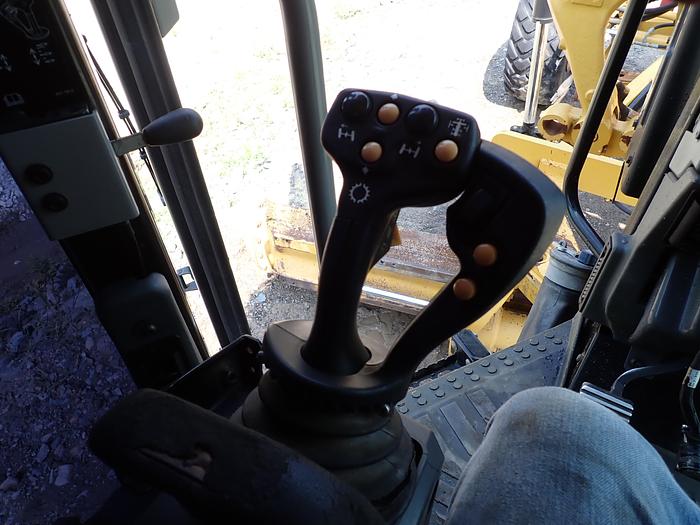 Used 2015 CAT 120M2 AWD