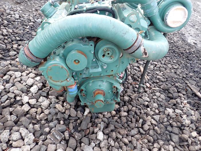 Used Detroit Diesel 8V71T MILITARY Engine 440 HP UNUSED SURPLUS