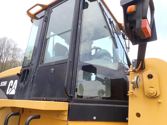 Used 2008 CAT 938H Wheel Loader Q/C -- FORKS