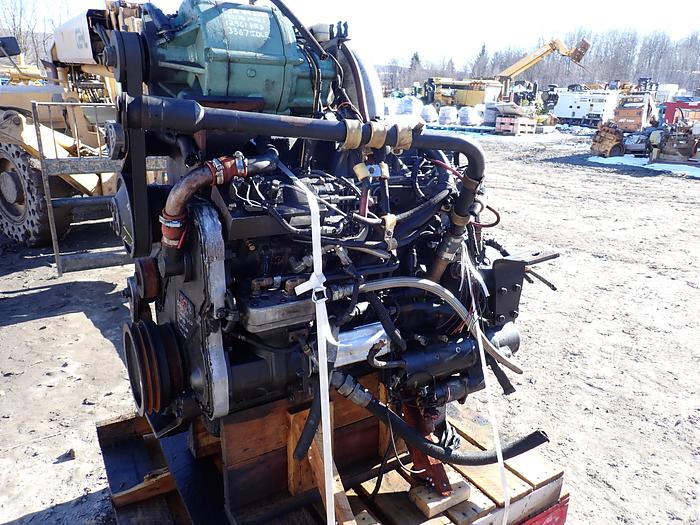 Used 2002 Cummins ISC 280 Diesel Engine CPL 2236