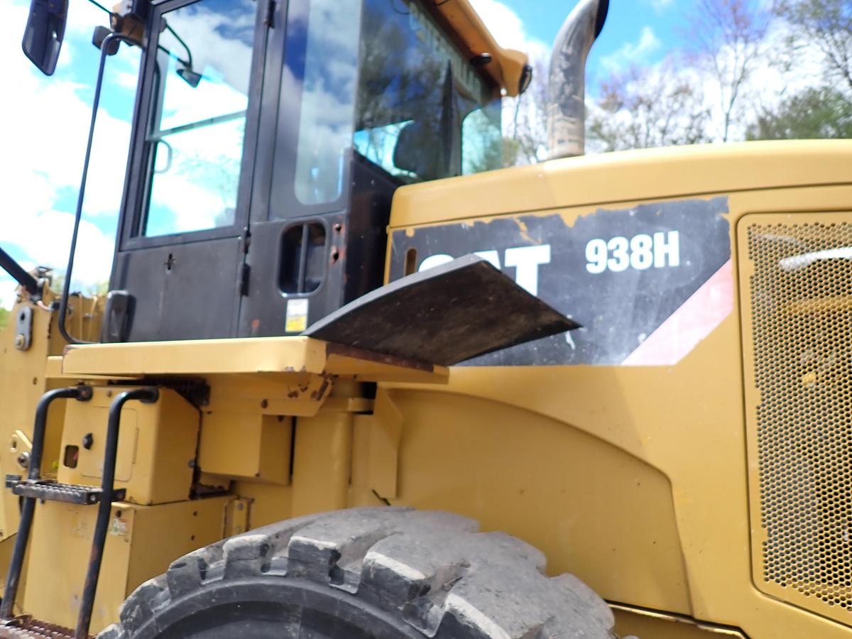 Used 2010 CAT 938H