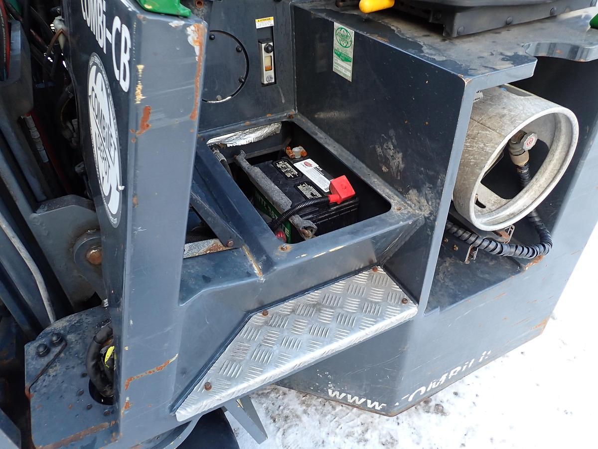 Used 2015 Combilift CB6000 6000 Lb. Multi-Directional Forklift