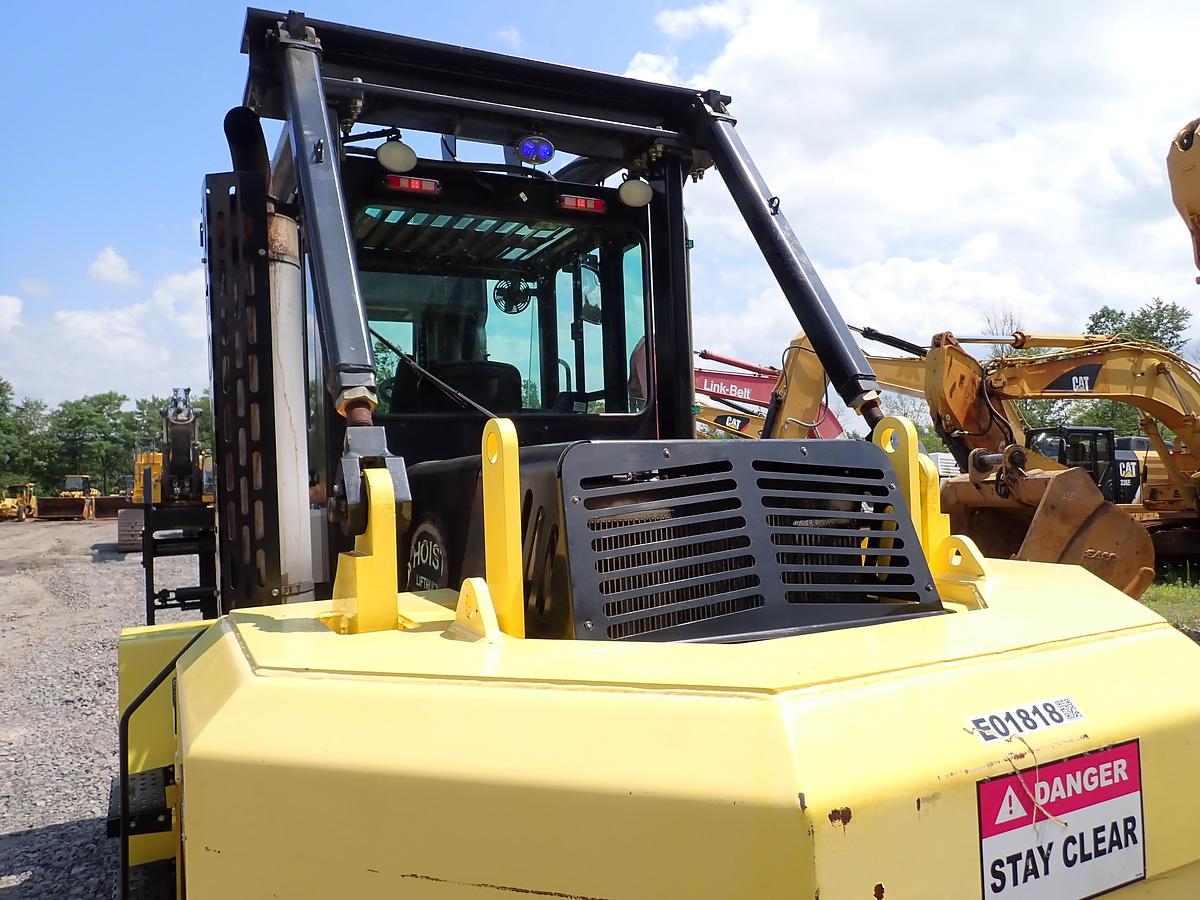 Used 2015 Hoist P300 30,000 Lb Forklift LOW HOURS!