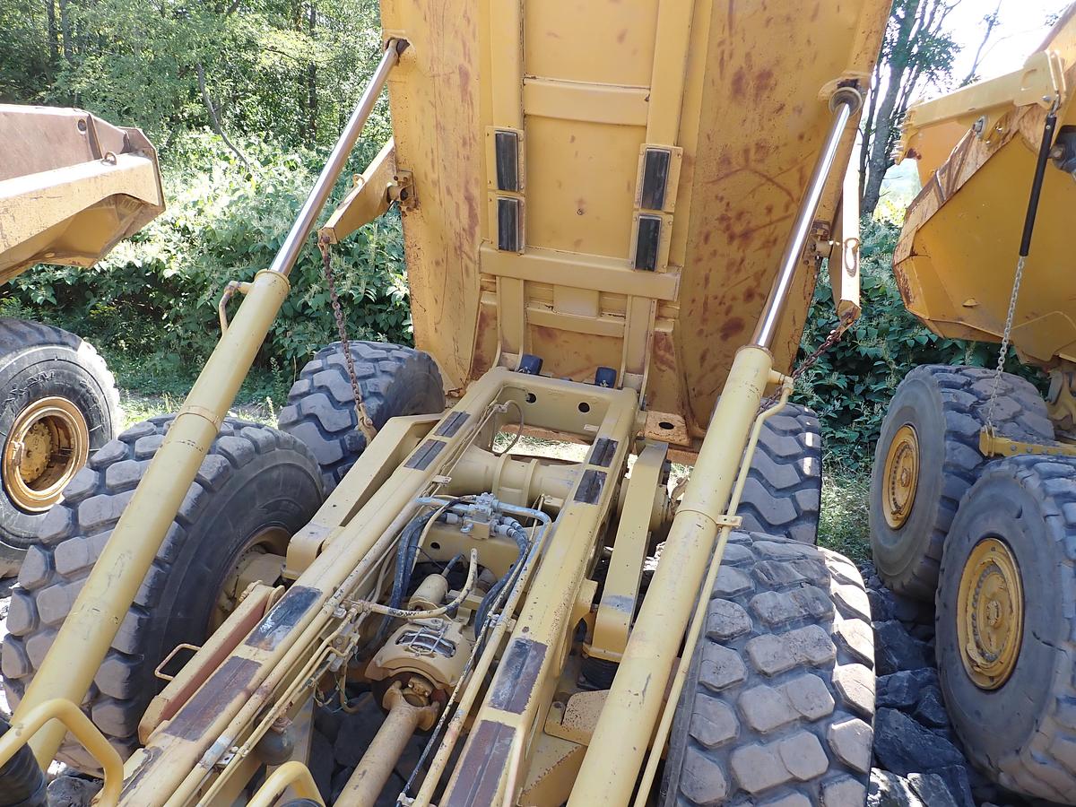 Used 2004 CAT 735 Articulated Haul Truck