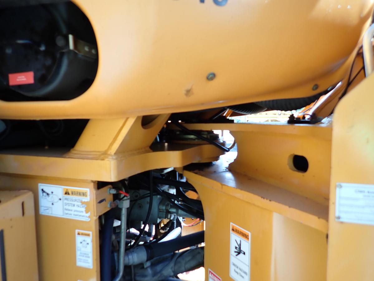 Used 2012 Case 1021F Wheel Loader 5700 HOURS