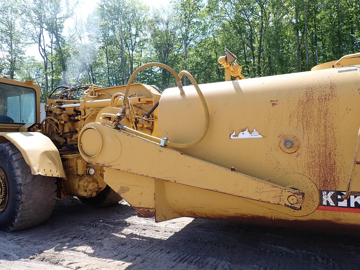Used CAT 623B 8000 Gallon Water Wagon
