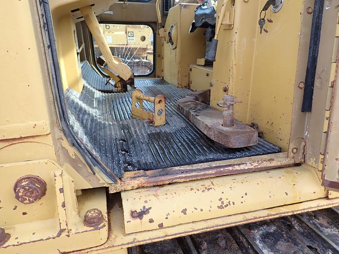 Used 1982 CAT D5B Crawler Dozer w/ CAB & WINCH 