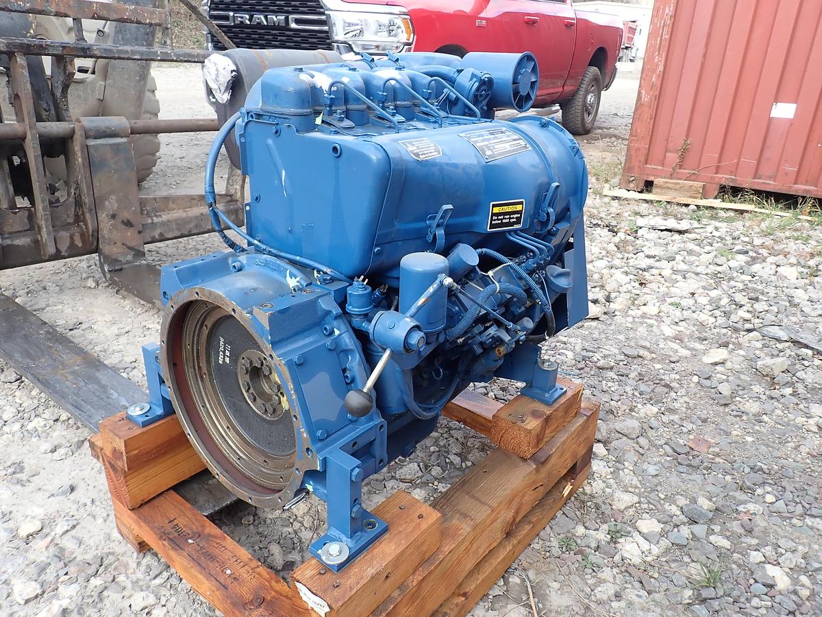 2007 Deutz F3L914 Diesel Engine NEW UNUSED!