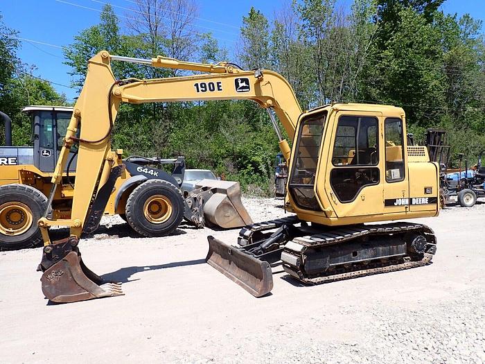 Used John Deere 190E Hydraulic Excavator SUPER CLEAN! Hydraulic Thumb STREET PADS!