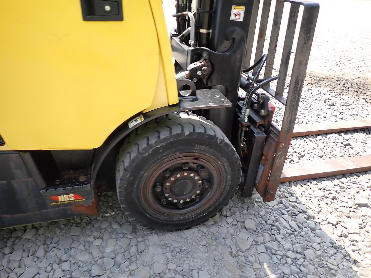 Used 2015 Hyster H80FT Diesel Forklift LOW HOURS! POSITIONERS!