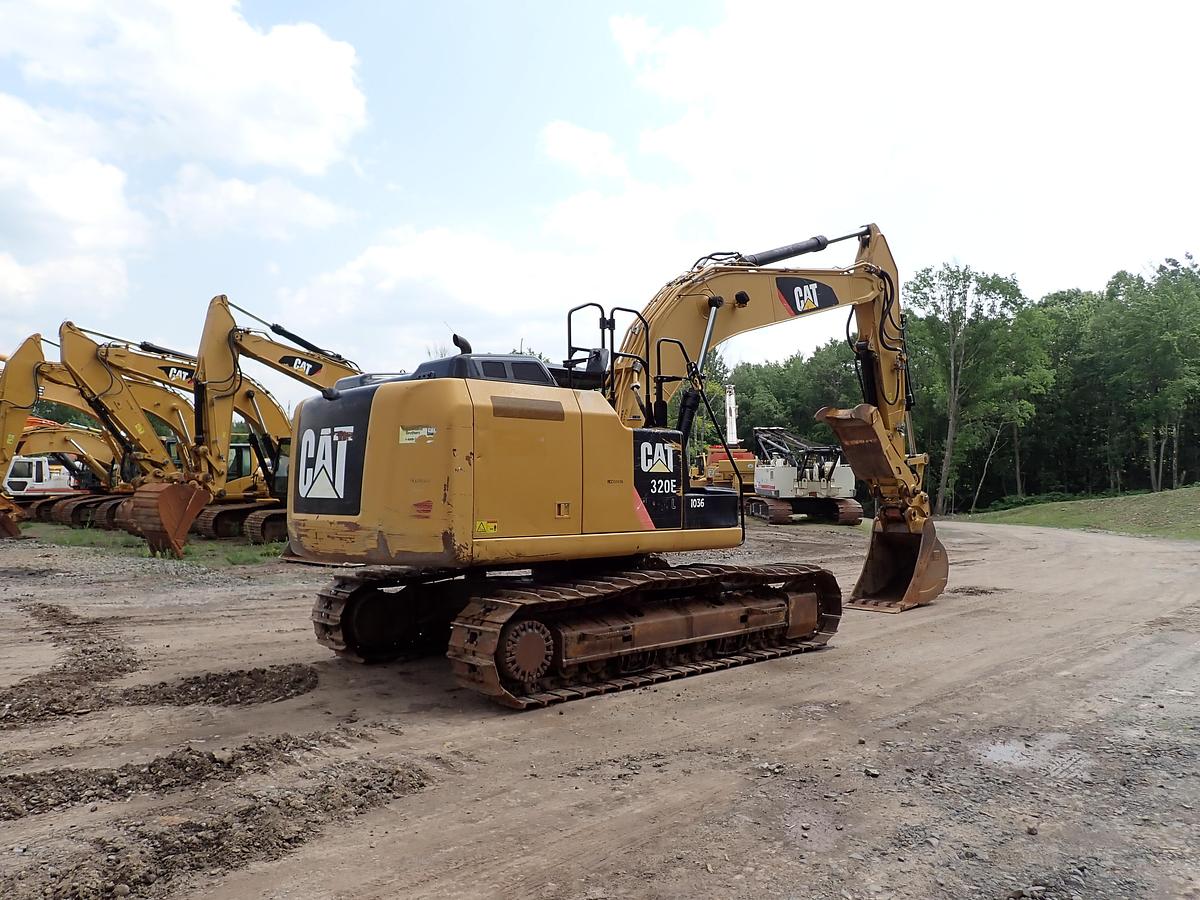 Used 2013 CAT 320EL