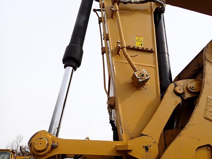 Used 2012 CAT 320EL