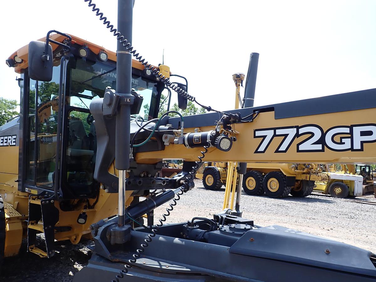 Used 2016 John Deere 772GP Motor Grader w/ GPS