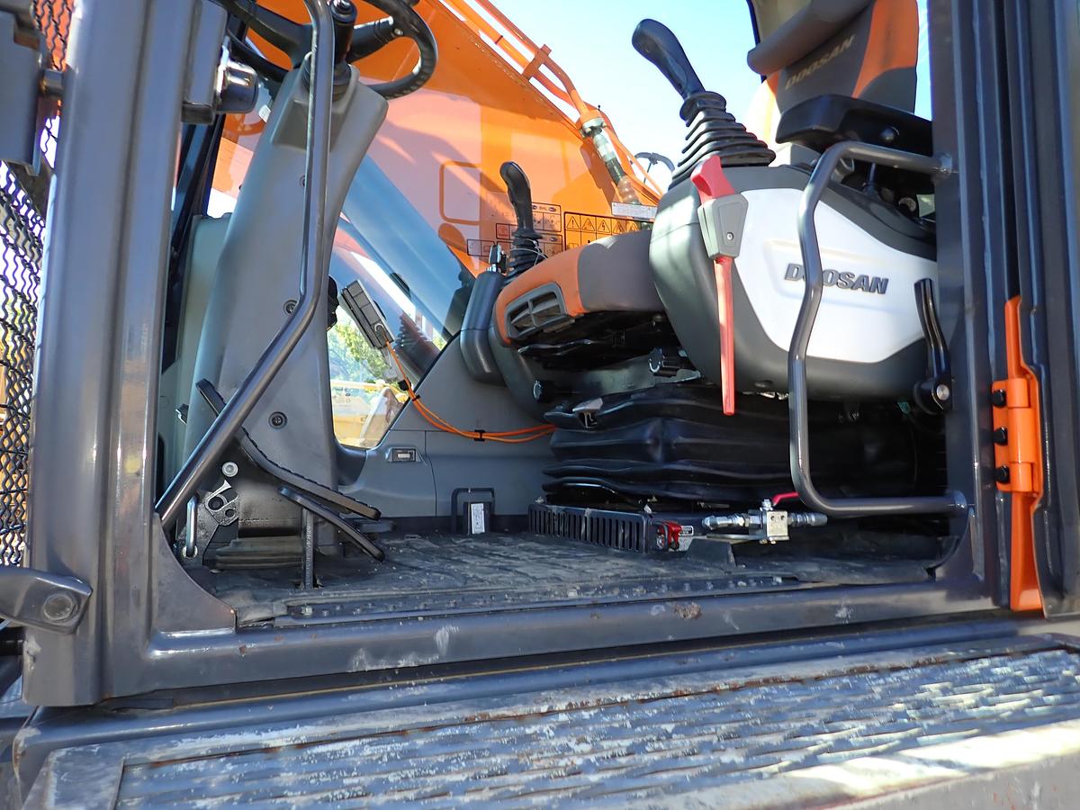 Used 2019 Doosan DX210WMH-5 Wheeled Excavator Material Handler