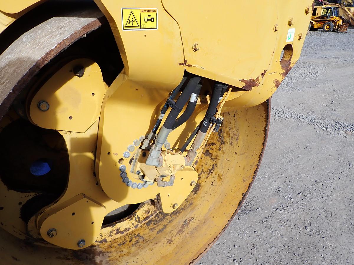 Used 2015 CAT CB64 Double Drum Roller