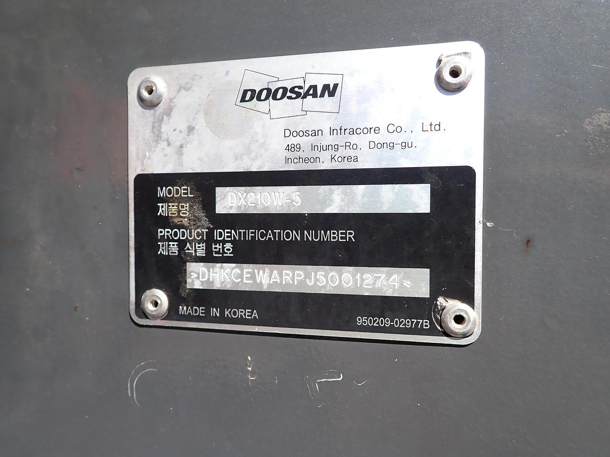 Used 2019 Doosan DX210WMH-5 Wheeled Excavator Material Handler