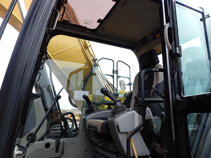 Used 2012 CAT 320EL