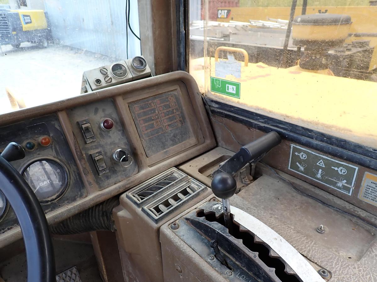 Used 1991 CAT D350D Articulated Haul Truck
