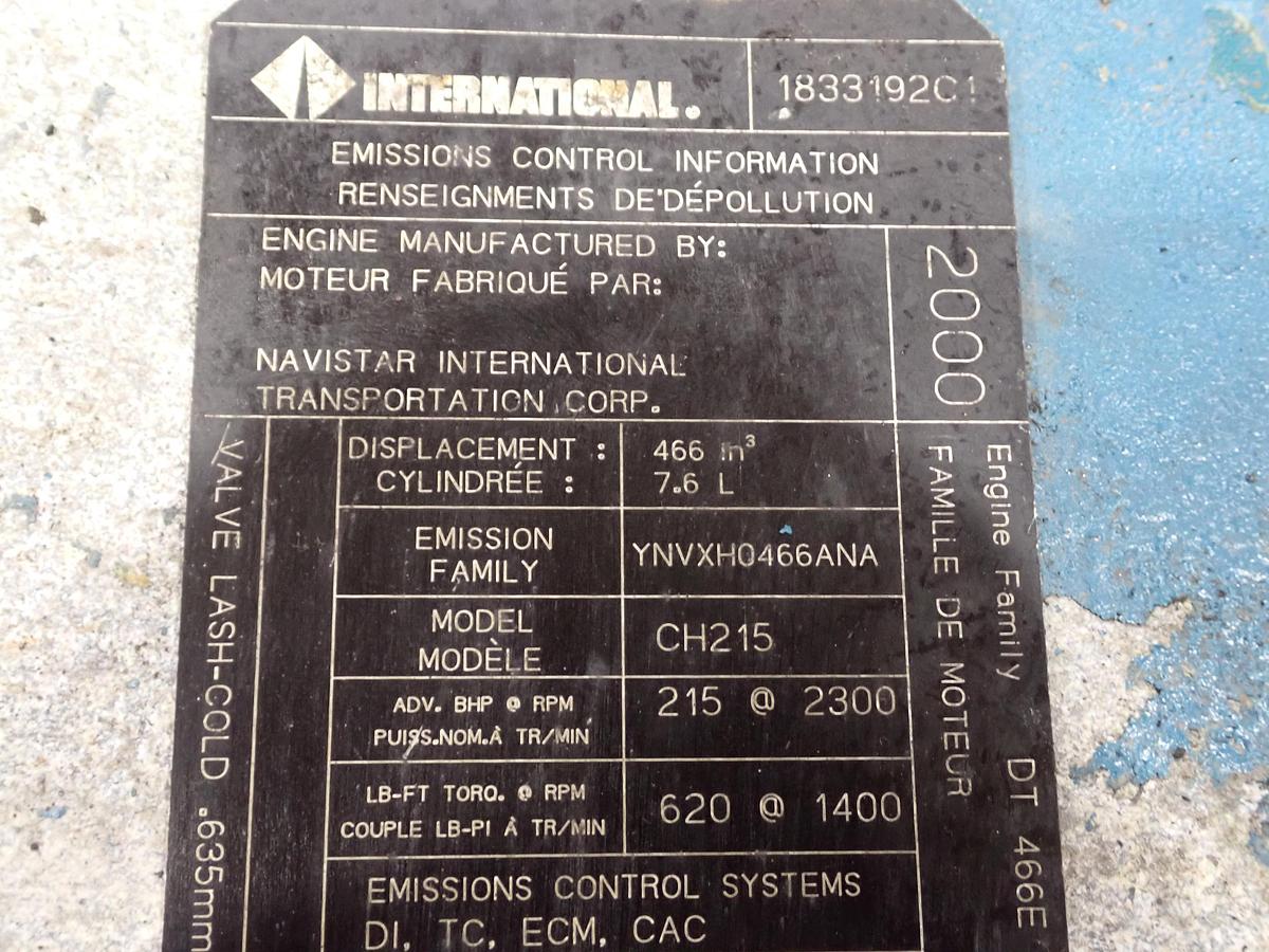 Used 2000 International DT466E HT