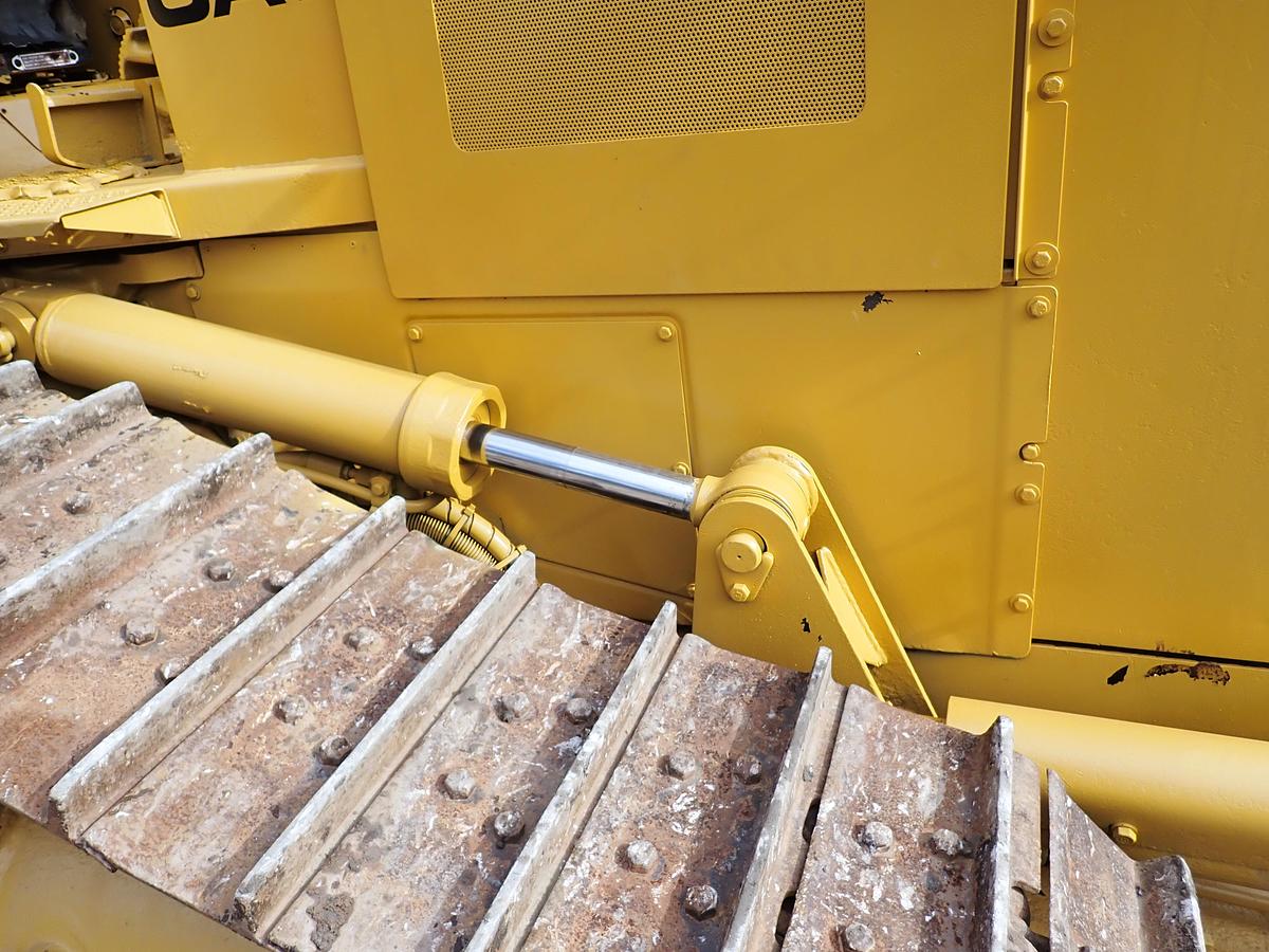 Used 1988 CAT D4H Series II Crawler Dozer
