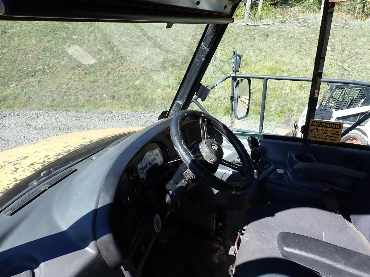 Used 2004 CAT 735 Articulated Haul Truck