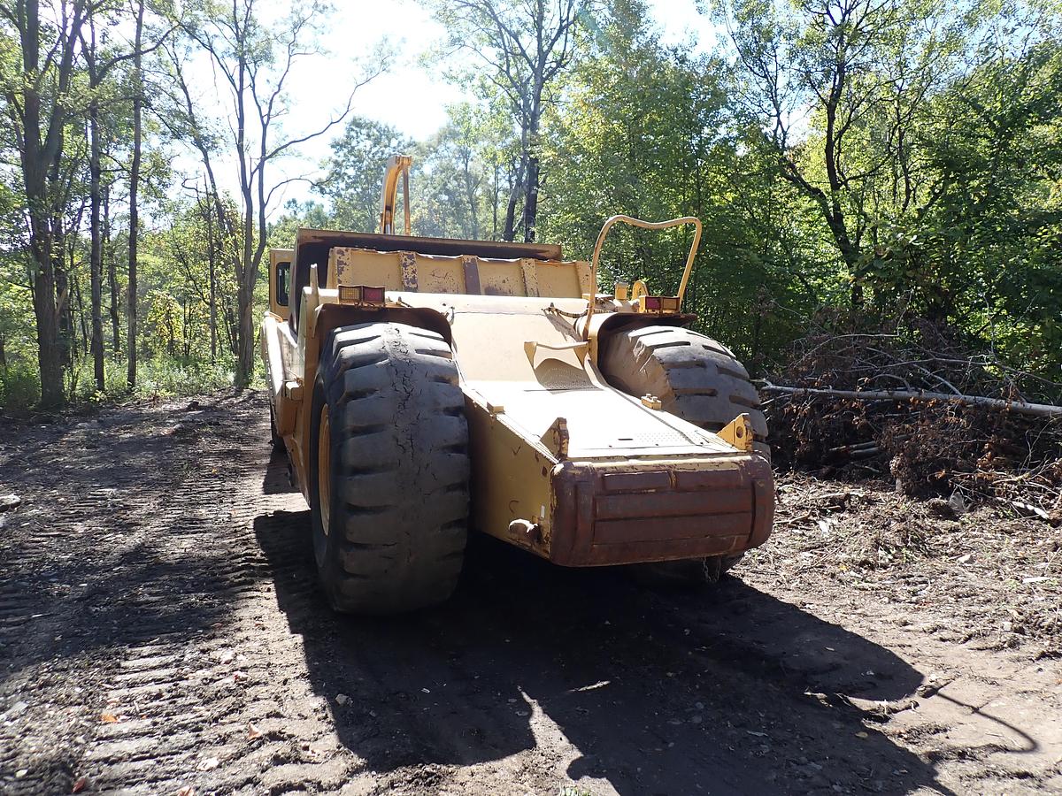 Used 2004 CAT 621G Motor Scraper