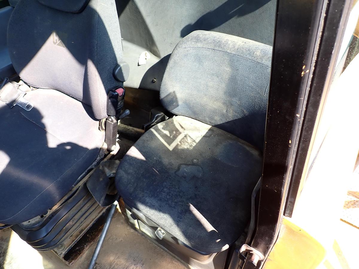 Used 2004 CAT 735 Articulated Haul Truck