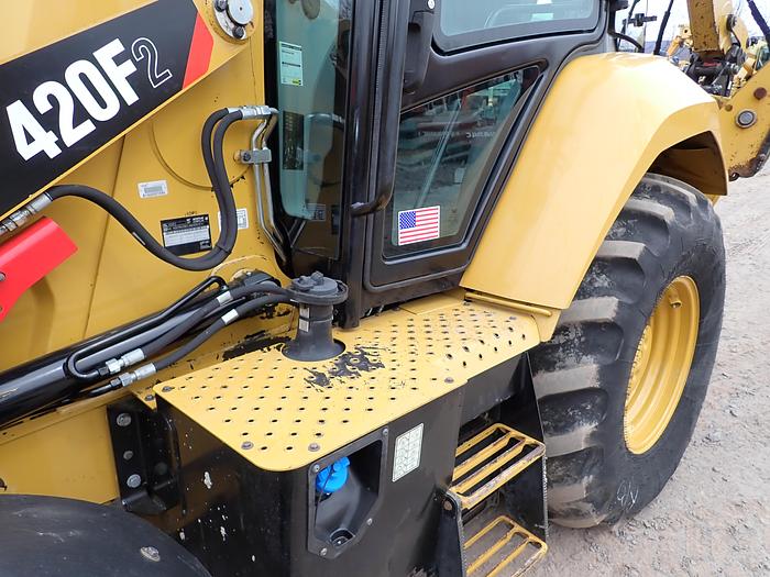Used 2018 CAT 420F2 Loader Backhoe