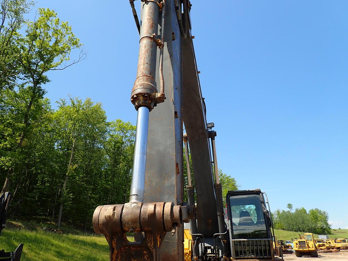 Used 2004 John Deere 330C LC Hydraulic Excavator