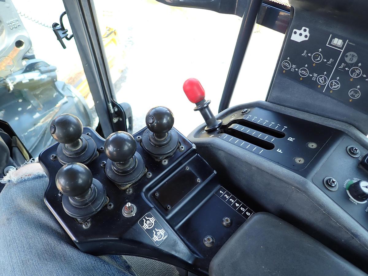 Used 2016 John Deere 772GP Motor Grader w/ GPS