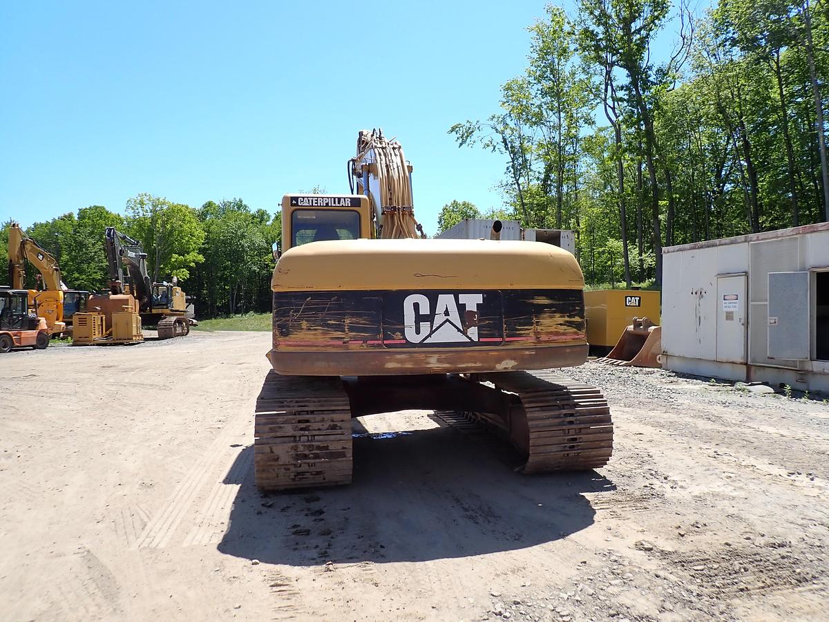 Used 2006 CAT 320CL