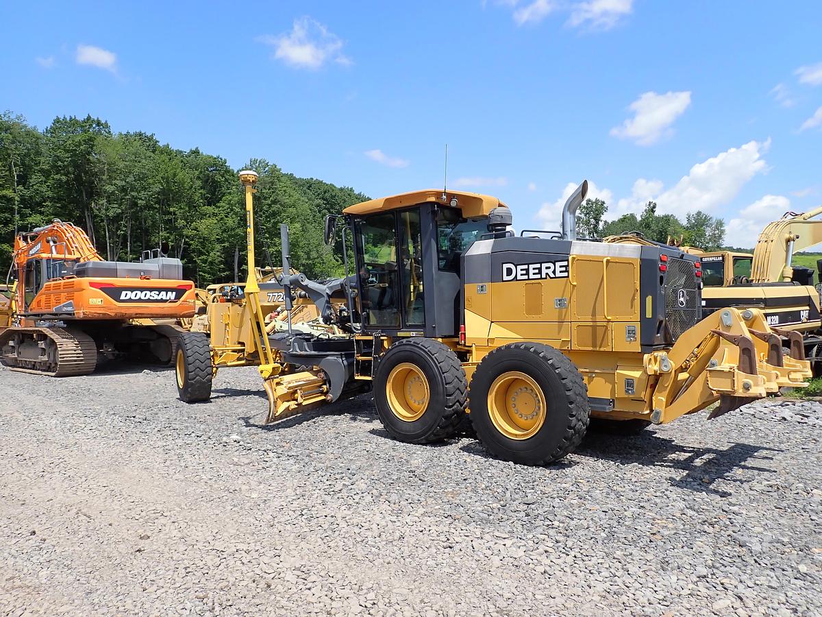 Used 2016 John Deere 772GP Motor Grader w/ GPS