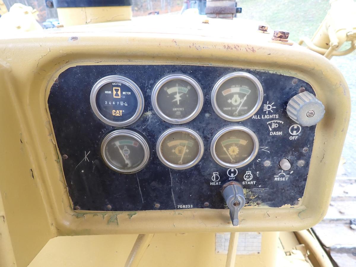 Used 1980 CAT D7G Crawler Dozer w/ RIPPER!