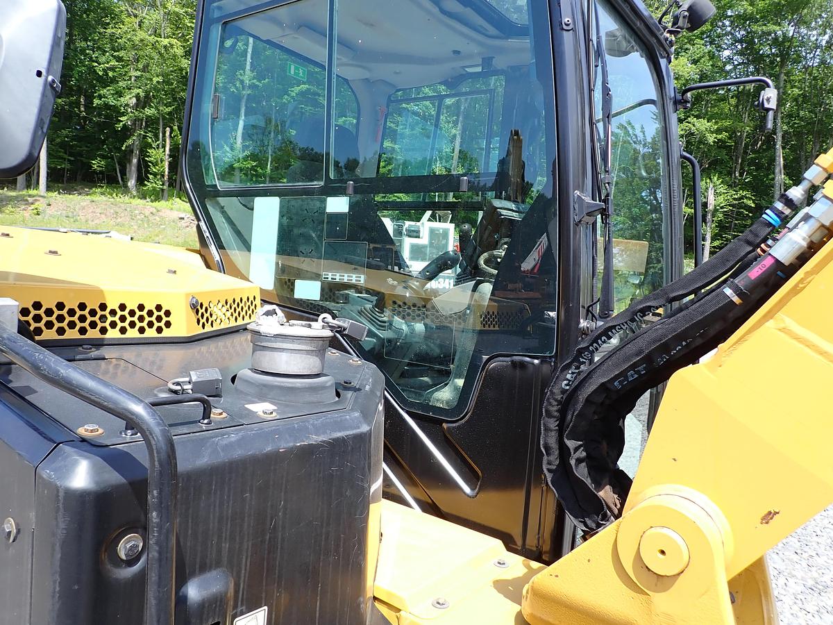 Used 2020 CAT 306 CR Hydraulic Excavator THUMB 1500 HOURS