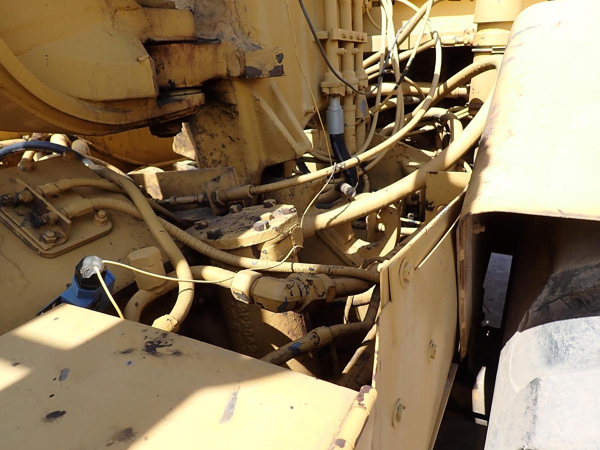 Used 1979 CAT 613B 5000 Gallon Water Wagon