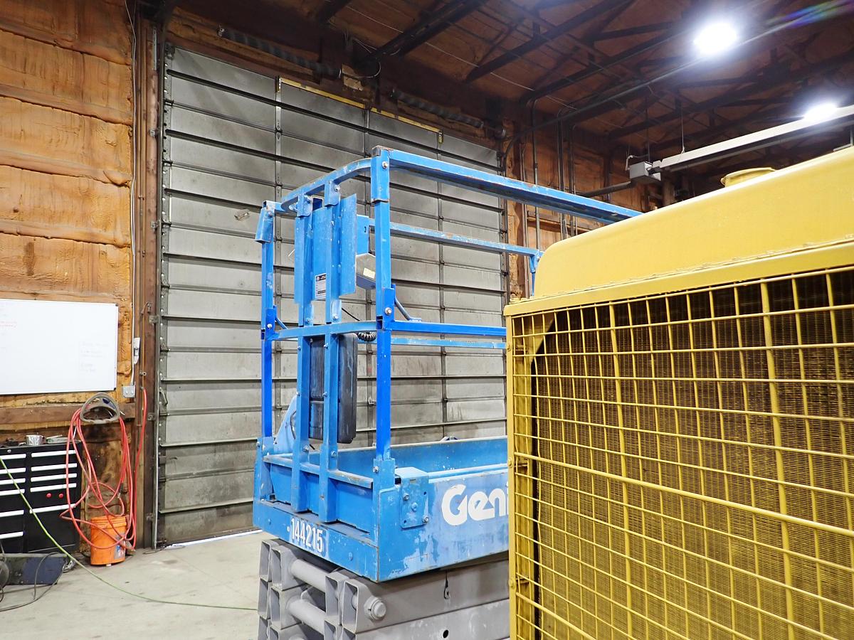 Used 2015 Genie GS2632