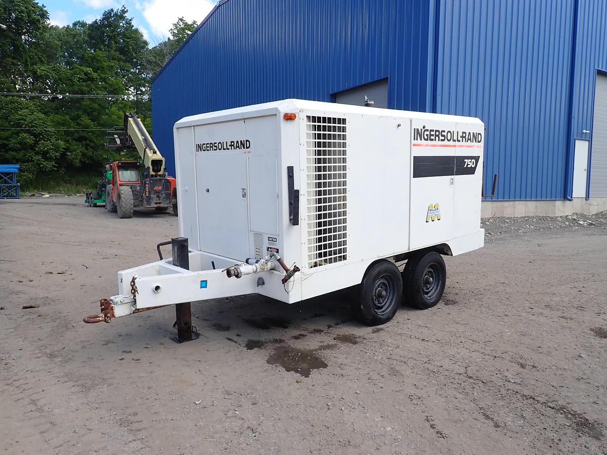 Used 1986 Ingersoll Rand P750WCU 750 CFM Air Compressor