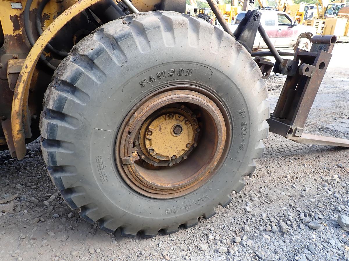 Used 1976 CAT 950 Wheel Loader w/ FORKS