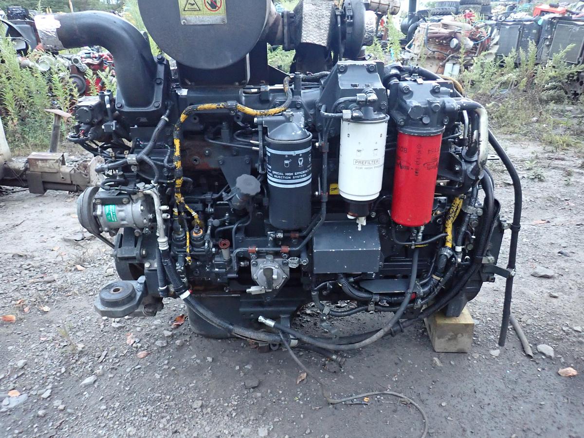 Used 2010 Komatsu SAA6D125E-5 Diesel Engine WA470-6 LOADER