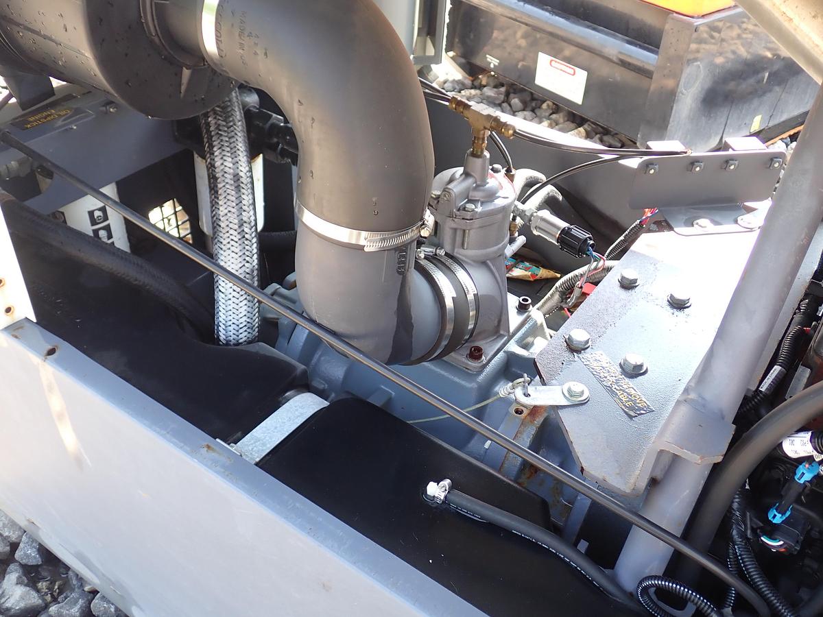 Used 2014 Atlas Copco XAS300 JDU7 300 CFM Air Compressor