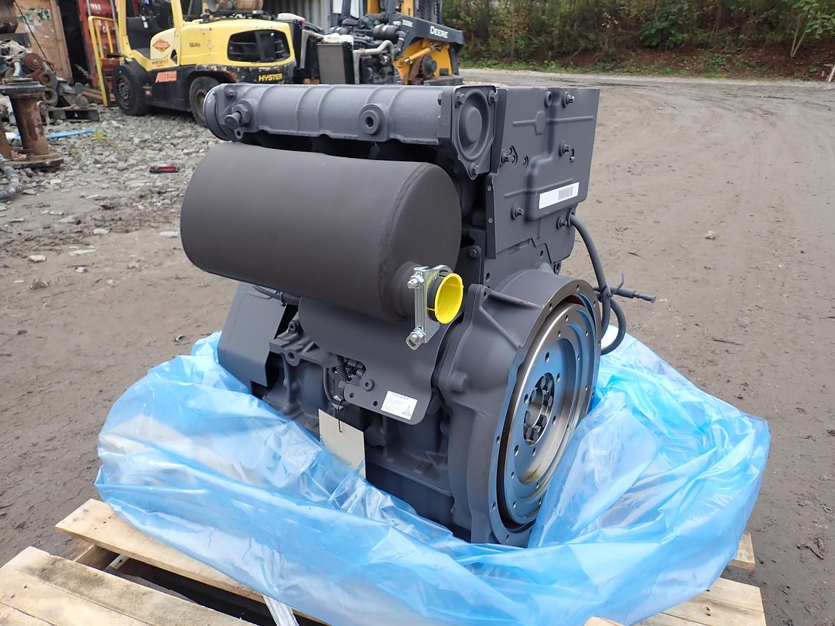 Deutz D2011 L03I Diesel Engine FACTORY NEW!