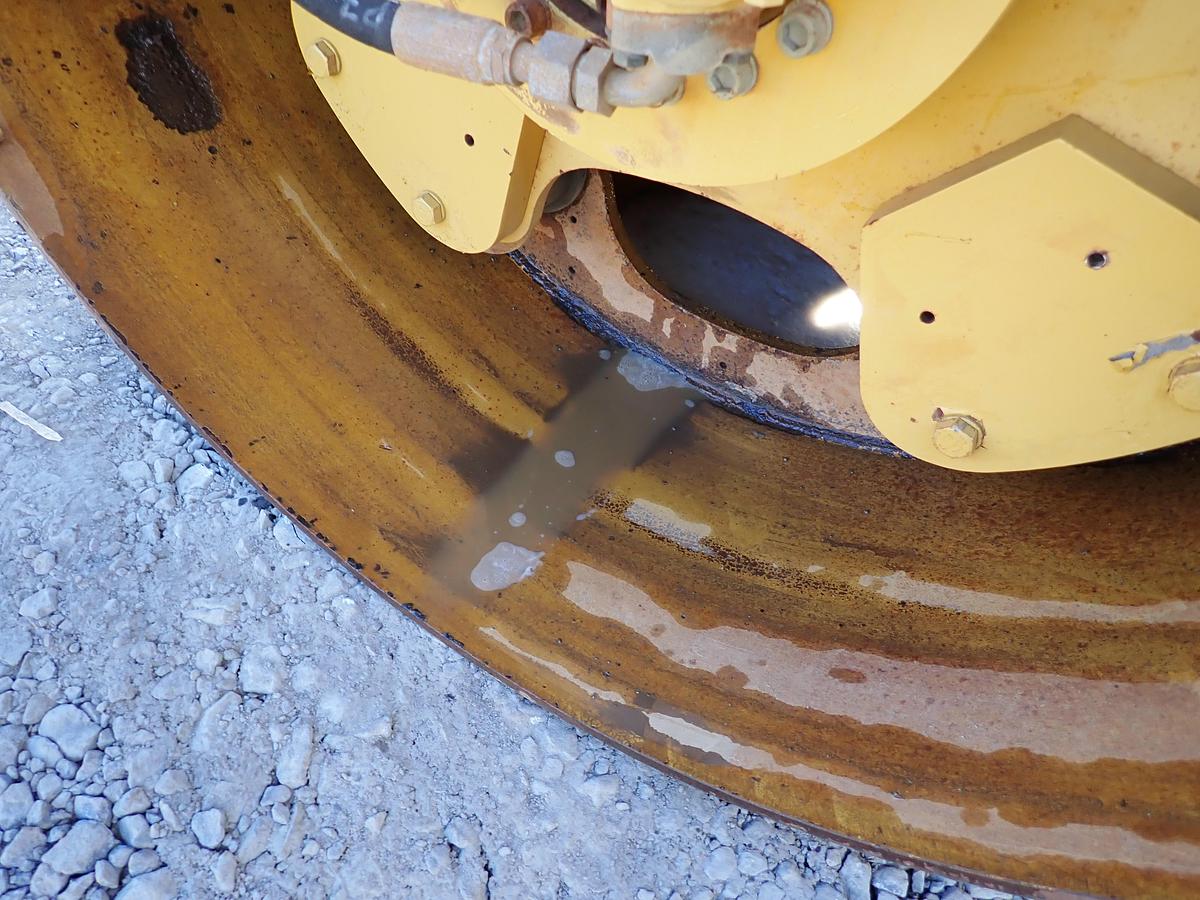 Used 2015 CAT CB64 Double Drum Roller