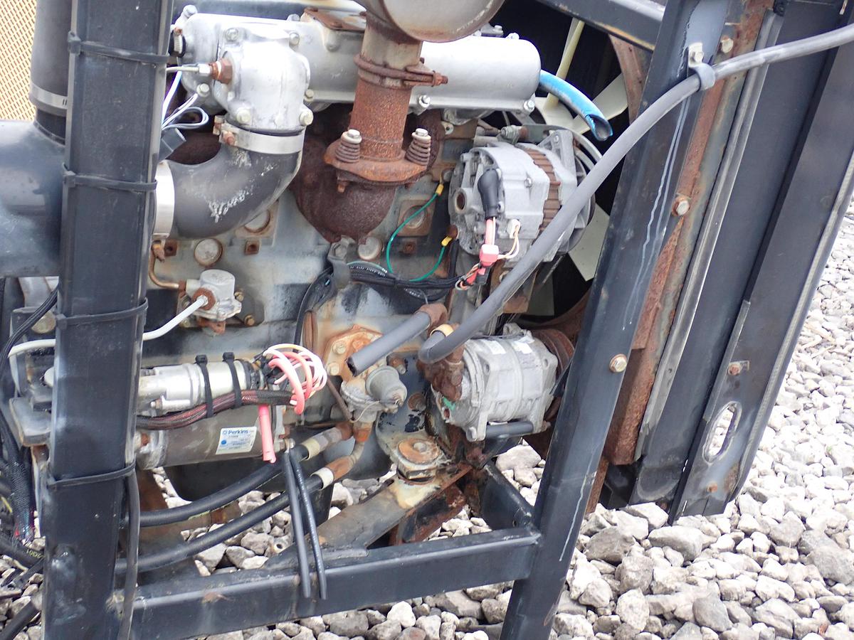 Used Perkins 1004-42 Diesel Engine AR70436 LOW HOURS!