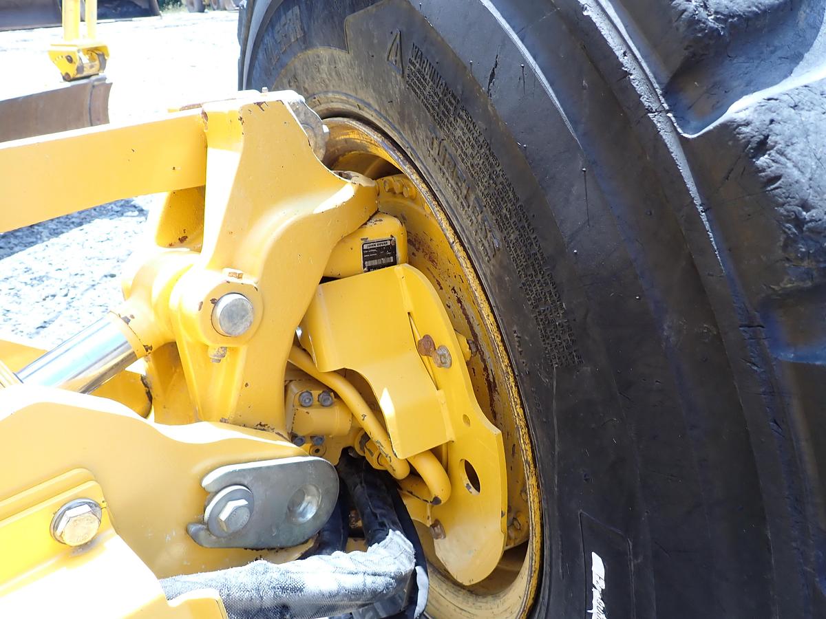 Used 2016 John Deere 772GP Motor Grader w/ GPS