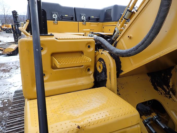 Used 2020 CAT 349FL Hydraulic Excavator w/ CAT S3090 Rotating Shear